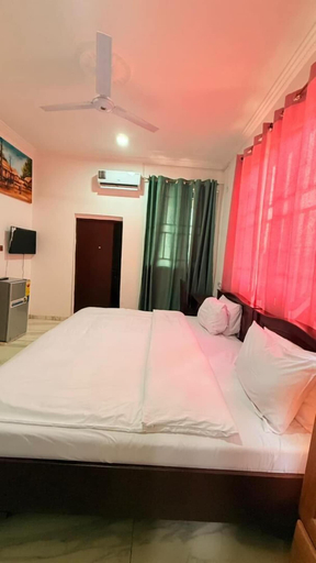 Bedroom 4, RAGANT HOTEL, Cape Coast