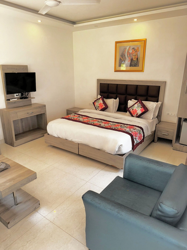 Bedroom 2, R Cottage Studio Apartments, Delhi