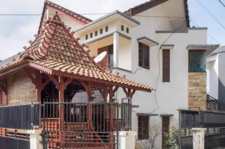 Exterior, Griya Sarah Backpacker Homestay by Bias, Malang