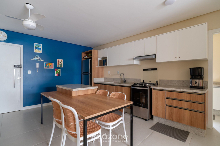Private kitchen 5, Full Stay in Condo With Pool Just 600 Meters From the Beach - Ccis, Florianopolis