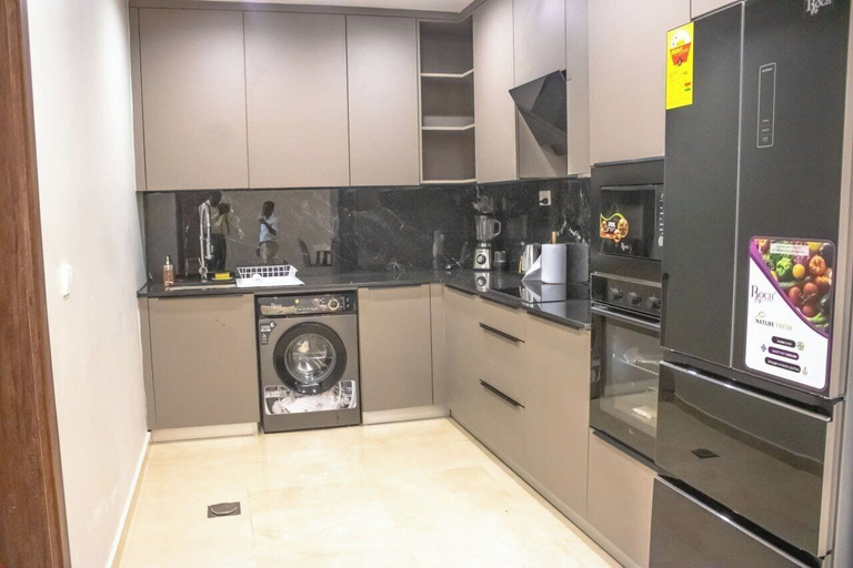 Private kitchen 3, Solaris Apartments luxury by Cozy, Accra