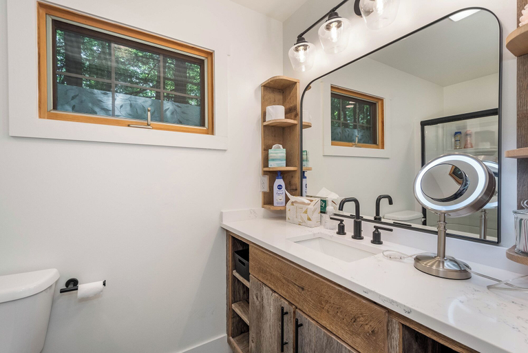 Property amenity 2, Tucked Inn by Taylor Made Deep Creek, Garrett