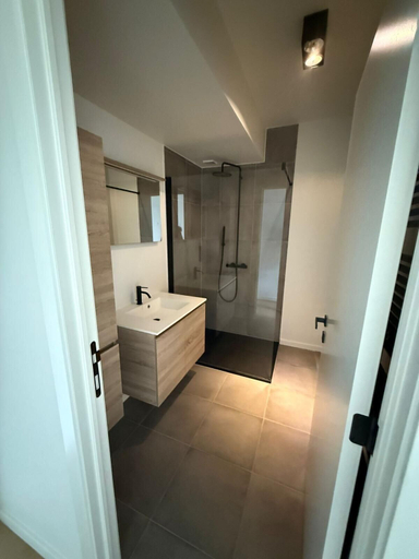 Room 4, La Petite Foret Stylish City Apartment Ghent, Oost-Vlaanderen
