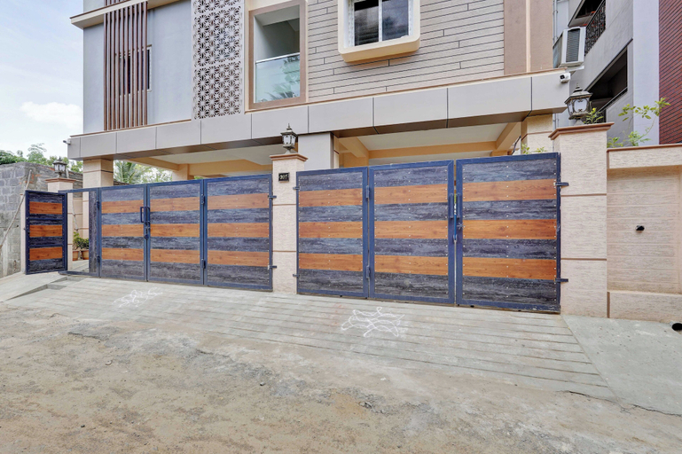 Property grounds, Ecostay Valasaravakkam, Chennai