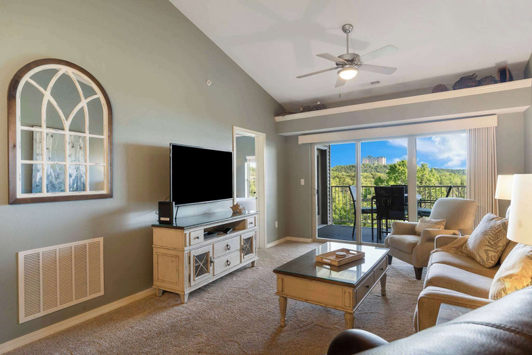 Others 5, Branson Lakefront Luxury - Water Views, Taney