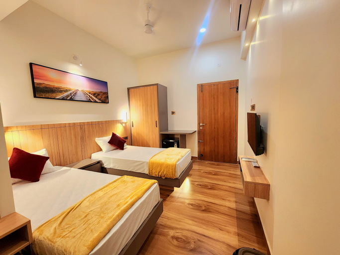 Room 2, J&G Royal Stay- A Boutique Hotel, Ernakulam