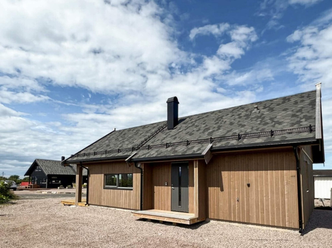 Exterior 5, 6 Person Holiday Home in Averoya, Averøy