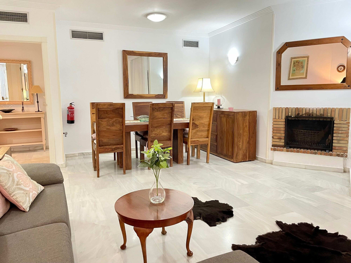 Room 3, Easy Parking Poolside 2 Bedroom F-5, Málaga