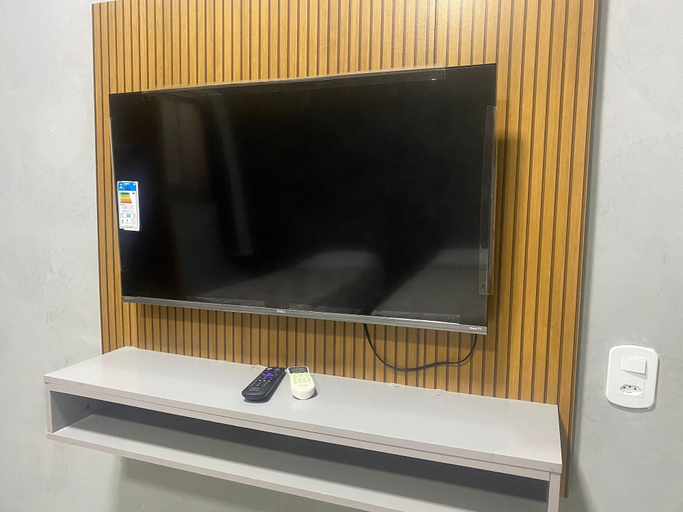 Television, Arbo Belém Quartos padrão Anfitrião 360, Belém