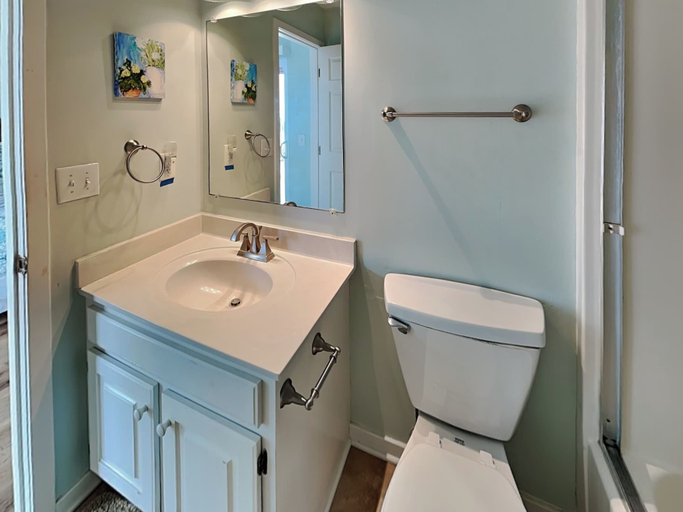 Bathroom 4, A Grande Green by Topsail Realty, Pender