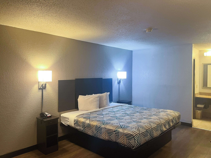 Bedroom 2, Studio 6 Montgomery, Al – Eastern Blvd., Montgomery