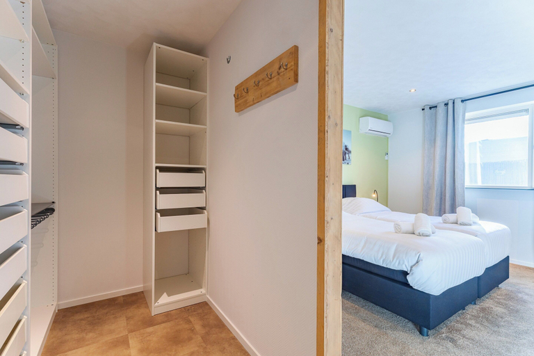 Room 2, Relaxing House With Fenced Garden, Veere
