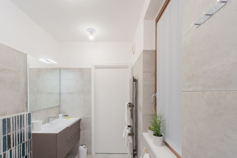 Others 4, C0-e569-lbag97b2 - Dream Lake Apartment 2, Como