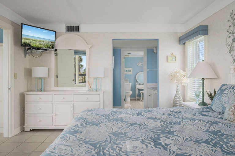 Bedroom 3, Ocean Eight 101 by Distinctive Beach Rentals, Saint Johns