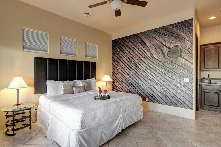 Interior 4, Gamble, Maricopa