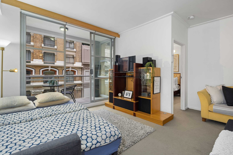 Interior 3, Bright & Spacious Stay for 6 Near Darling Harbour, Sydney