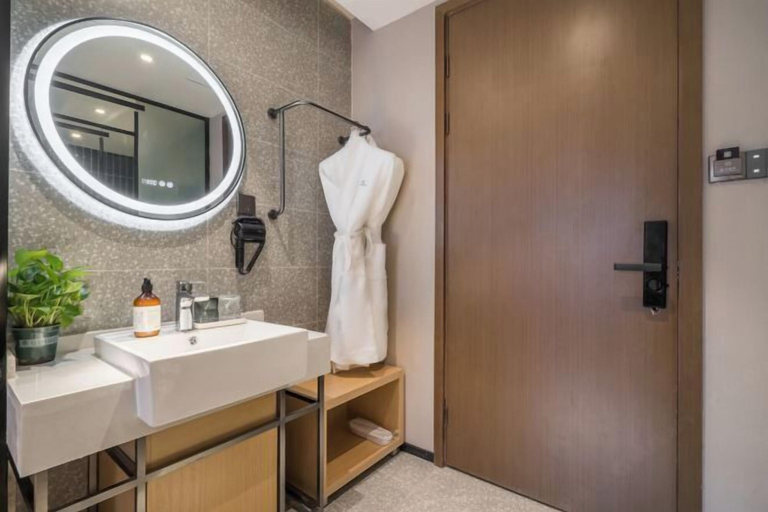 Bathroom 4, Joyous Hotel, Shanghai
