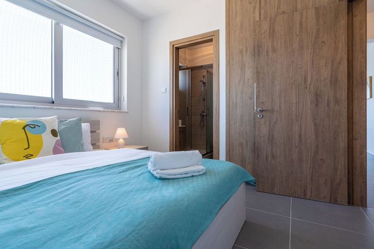 Room 2, Silver Line 1-BR Apt & Balcony in Larnaca, Larnaca