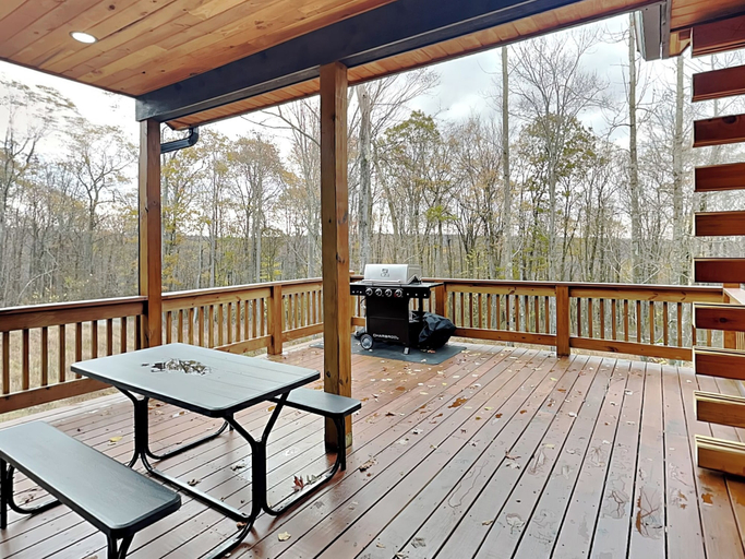 Property amenity 2, Golden Crest, Garrett