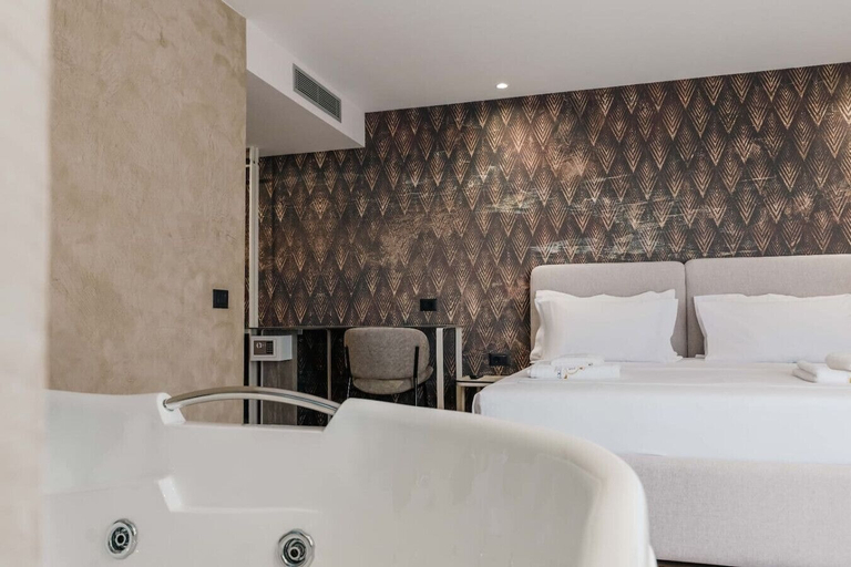 Room 4, Ermes Deluxe Suite With Balcony, Durrësit