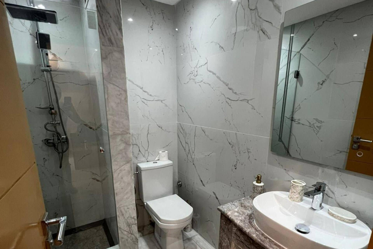 Bathroom, 1bed Apartment - Sleeps 4 - Balcony, Wifi, Parking, Marrakech