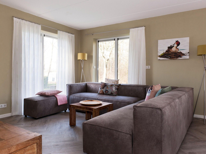 Living room 2, Holiday Home With Sauna, Outdoor spa, Tytsjerksteradiel
