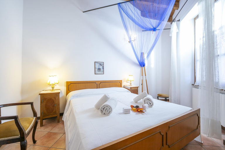Bedroom 3, Sergio Il Gufo Apartments, Brescia