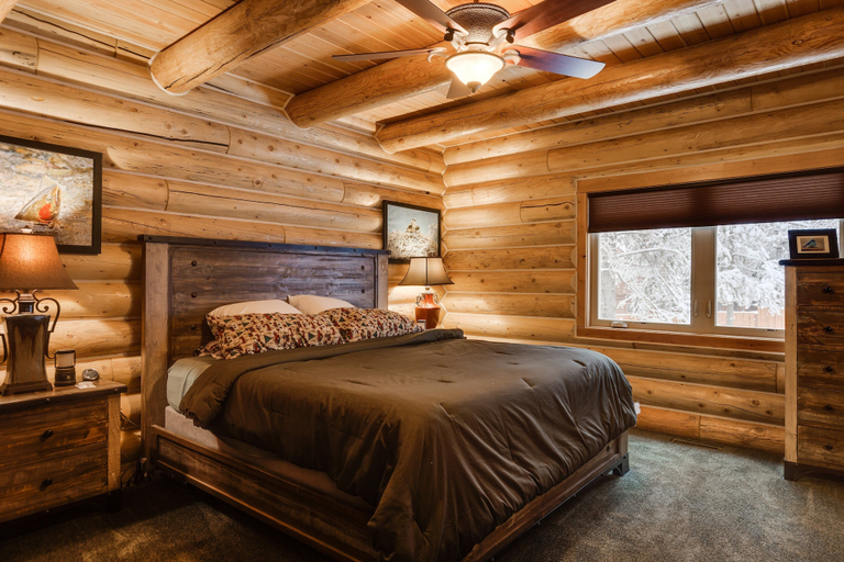 Interior 5, Lumberjack Lodge, Fremont