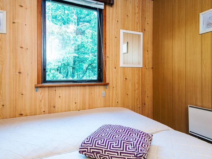 Bedroom 3, Tasteful Holiday Home in RÃ¸mÃ¸ near Sea, Tønder