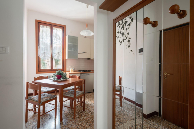 Room 5, Venice Grand Canal Style Apt 2 by Wonderful Italy, Venezia