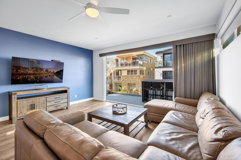 Room 3, Rent Mission Beach 3Br Combo Top 2 Units, San Diego