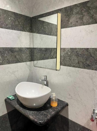 Bathroom 2, Hotel Ashoka Resort, Aurangabad
