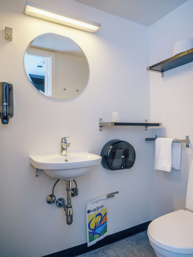 Bathroom 4, Stoeberiet, Svendborg