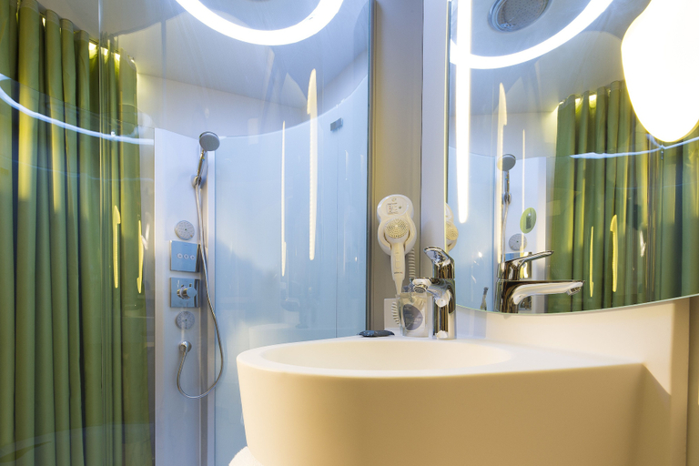Bathroom 4, Nomad Paris Roissy CDG, Seine-et-Marne