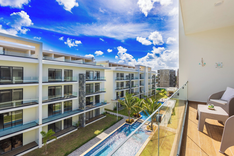 Terrace/patio 4, Stylish 1BR Apartment – Pool Access, Close to Beach, Salvaleon de Higuey