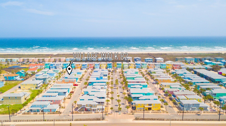 Interior 2, Bach Porch - Beach Gear Credit Included! 2 Shared Heated Pools!, Nueces