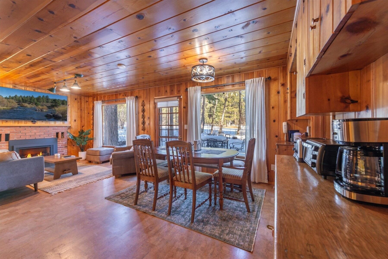Interior 5, Midiron Golf Cabin 3 Bedroom Cabin, Placer