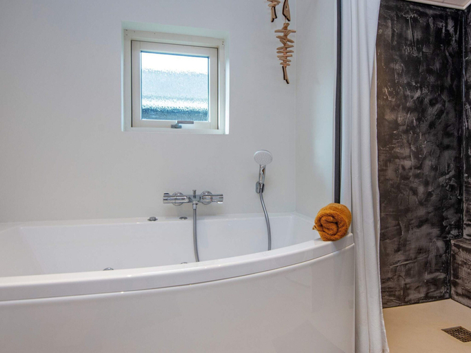 Others 1, 4 Star Holiday Home in Ebeltoft, Syddjurs