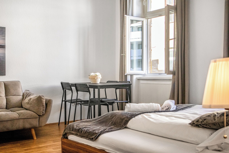 Room 3, Comfy 2BR Apartment Long Stay Downtown, Wien