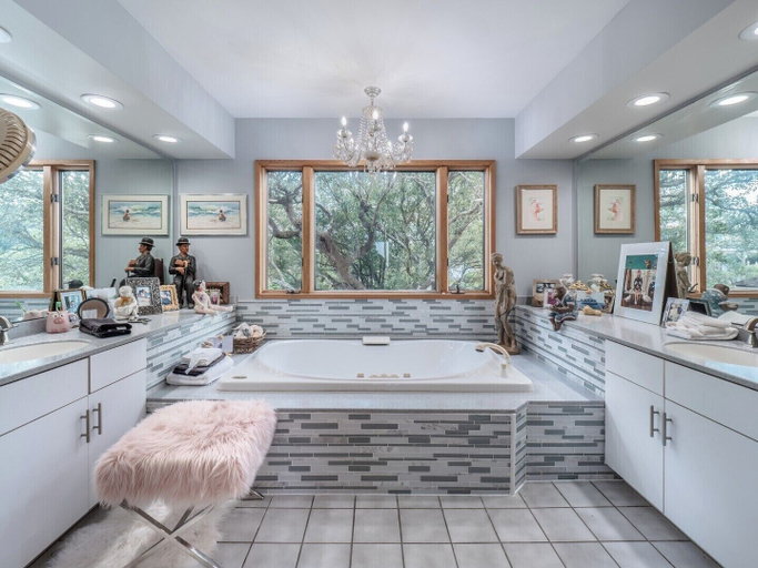 Bathroom 3, Nicholson Oaks by Topsail Realty, Pender