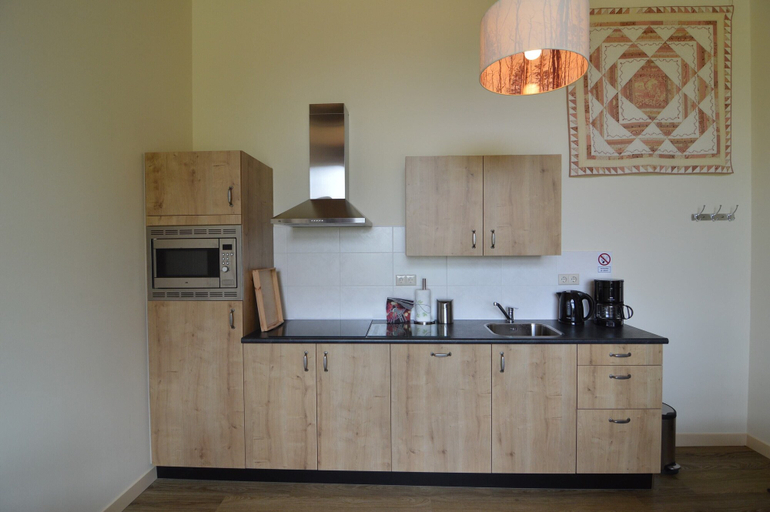 Private kitchen 5, Farmhouse in Geesteren Near Golf Course, Borculo