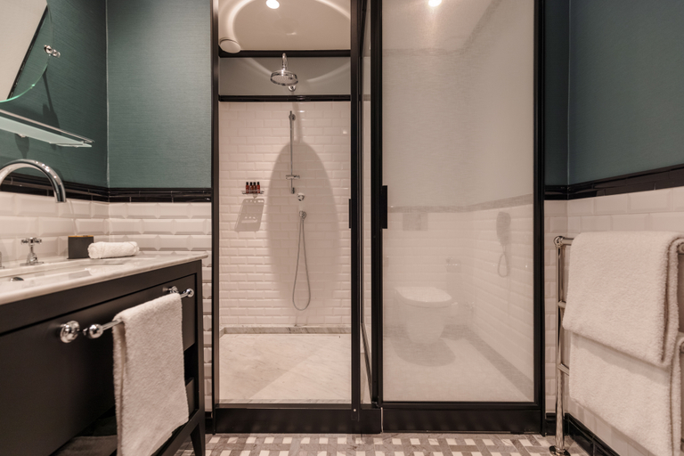 Bathroom 3, Valverde Hotel, Lisbon