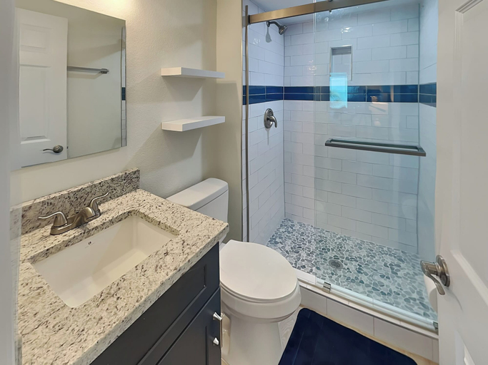 Bathroom 4, Seaside 3 by Distinctive Beach Rentals, Lee