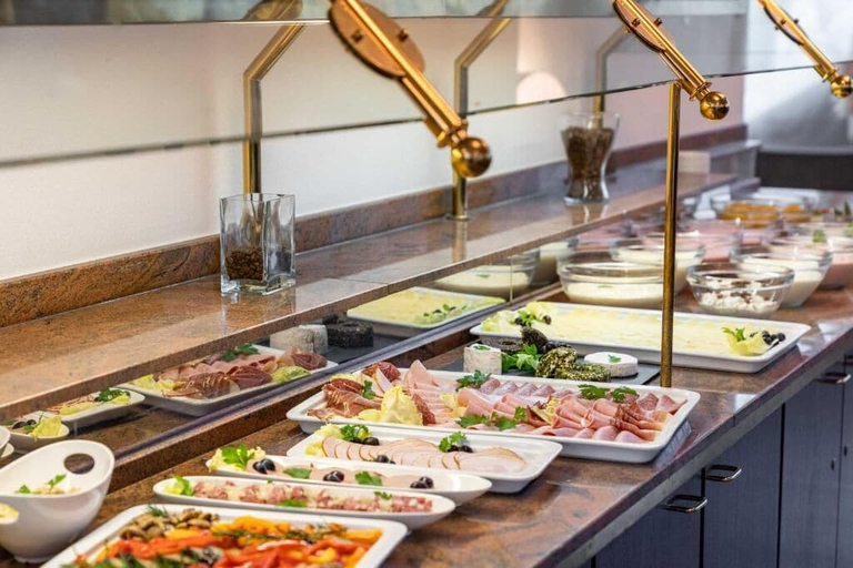 Food & Drinks 5, Astoria City Resort by Mayburgh, Essen
