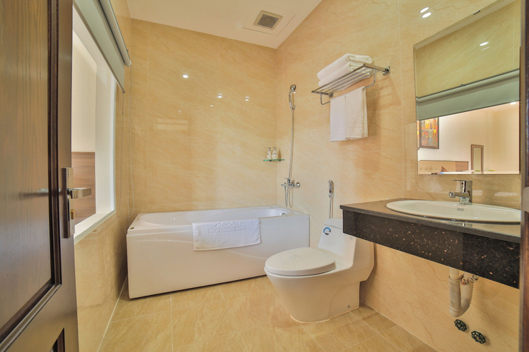 Bathroom 4, Dalat Paradise Hotel, Đà Lạt