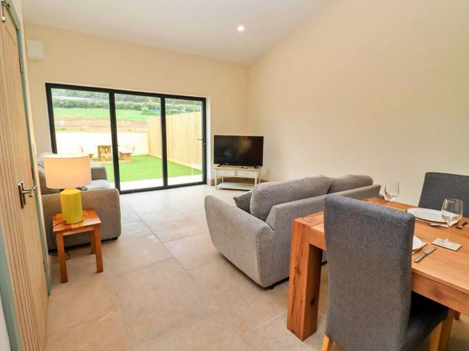 Living room 5, Holiday Home in Cotswolds With Hot Tub, Gloucestershire