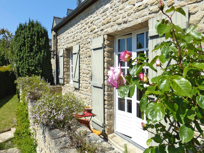 Others 3, Stone House in St Malo Near Sandy Beach, Ille-et-Vilaine