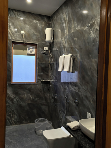 Bathroom 3, Sun Hill Resort, Rajsamand