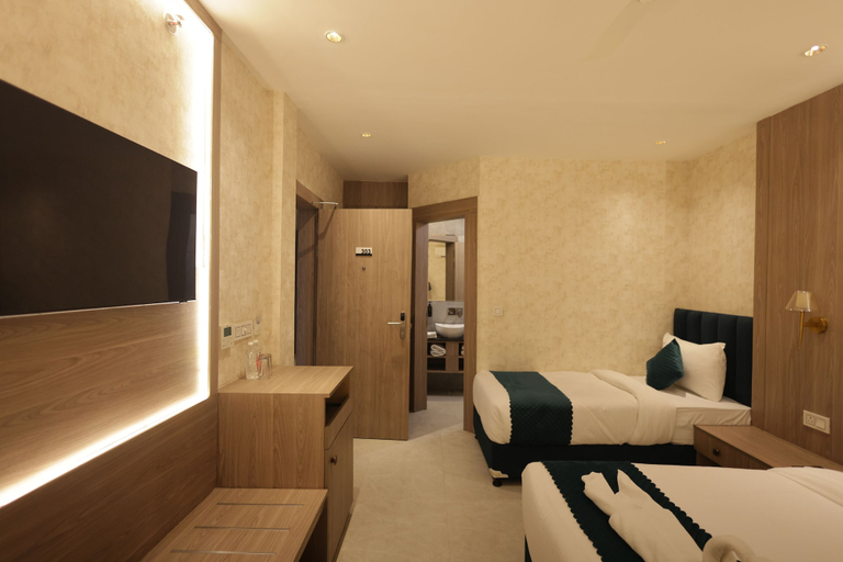 Room 2, AASHRAYA VRINDAVAN, Mathura