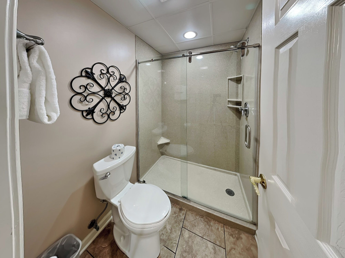 Bathroom 4, Smoky Mountain Bliss by Jackson Mountain Rentals, Sevier
